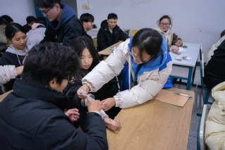 青年夜校赋能打造多元育人课堂