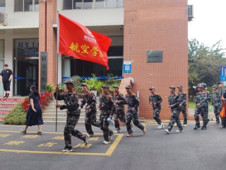 砺行拉练淬青春&nbsp;步履铿锵启新程